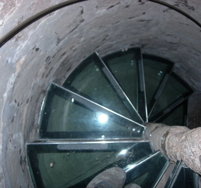 escaleras de metal